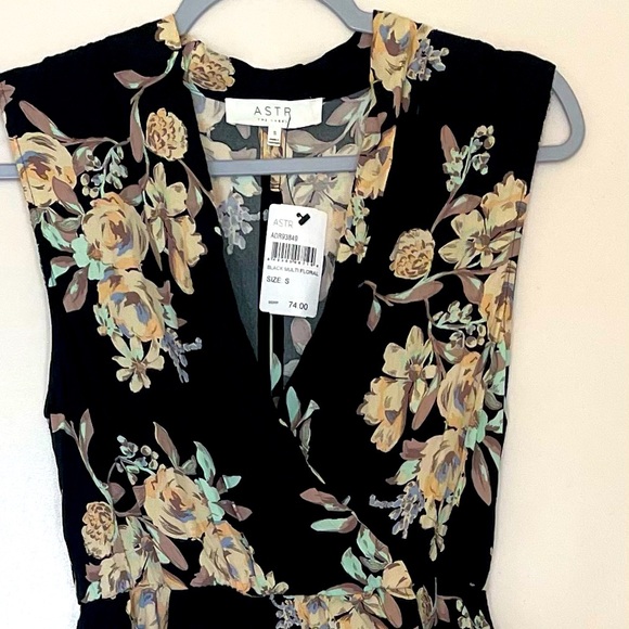 ASTR the label black multi-floral dress, NWT, size S - Picture 8 of 12
